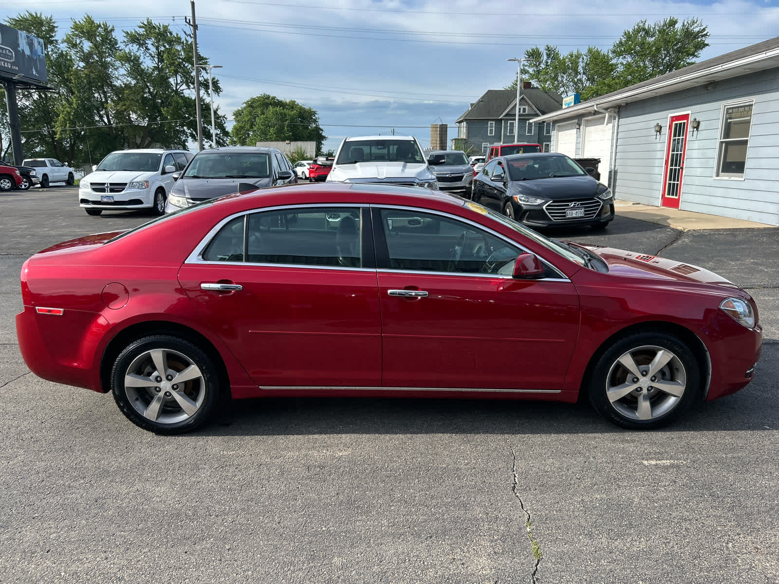 2012 Chevrolet Malibu 2LT photo 2