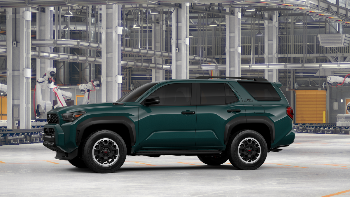 2025 Toyota 4Runner TRD Off-Road photo 2