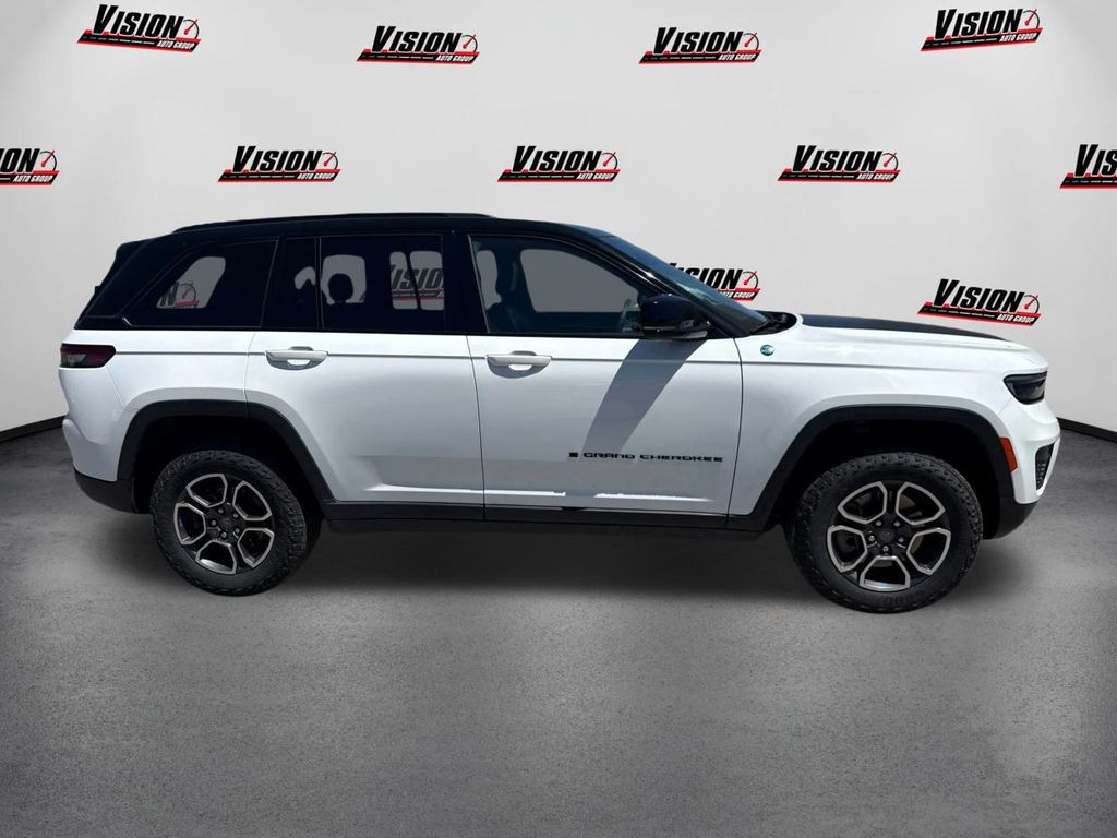 2023 Jeep Grand Cherokee Trailhawk 4xe photo 4