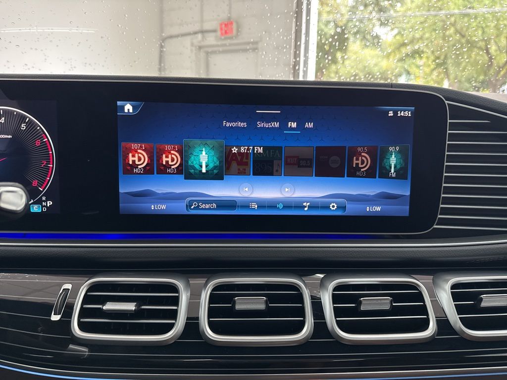 2026 Mercedes Benz GLS 450 4MATIC photo 31