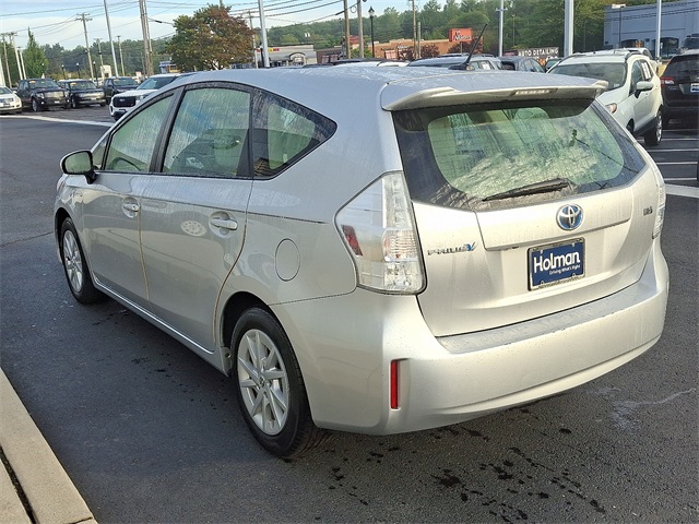 2012 Toyota Prius V Three photo 5