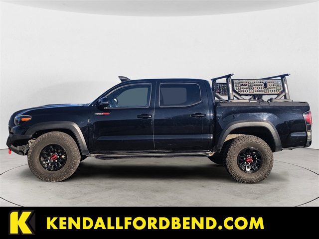 2019 Toyota Tacoma TRD Off-Road photo 2