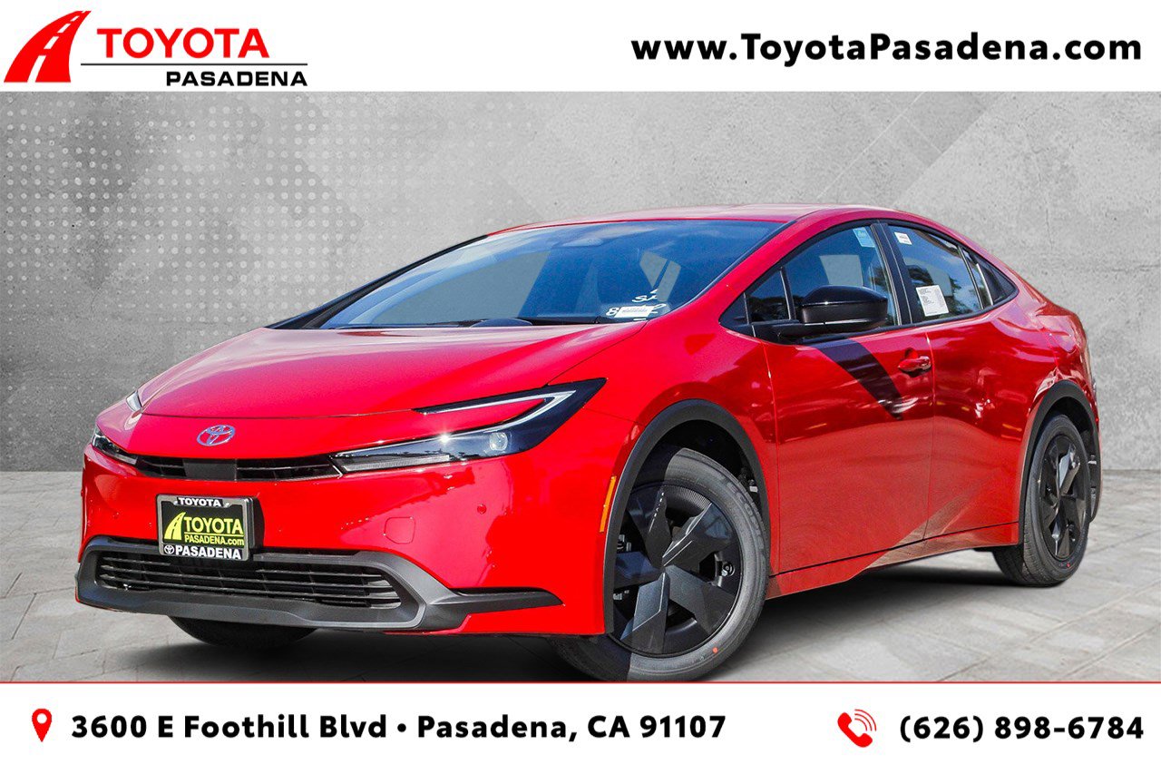 2026 Toyota Prius LE's photo