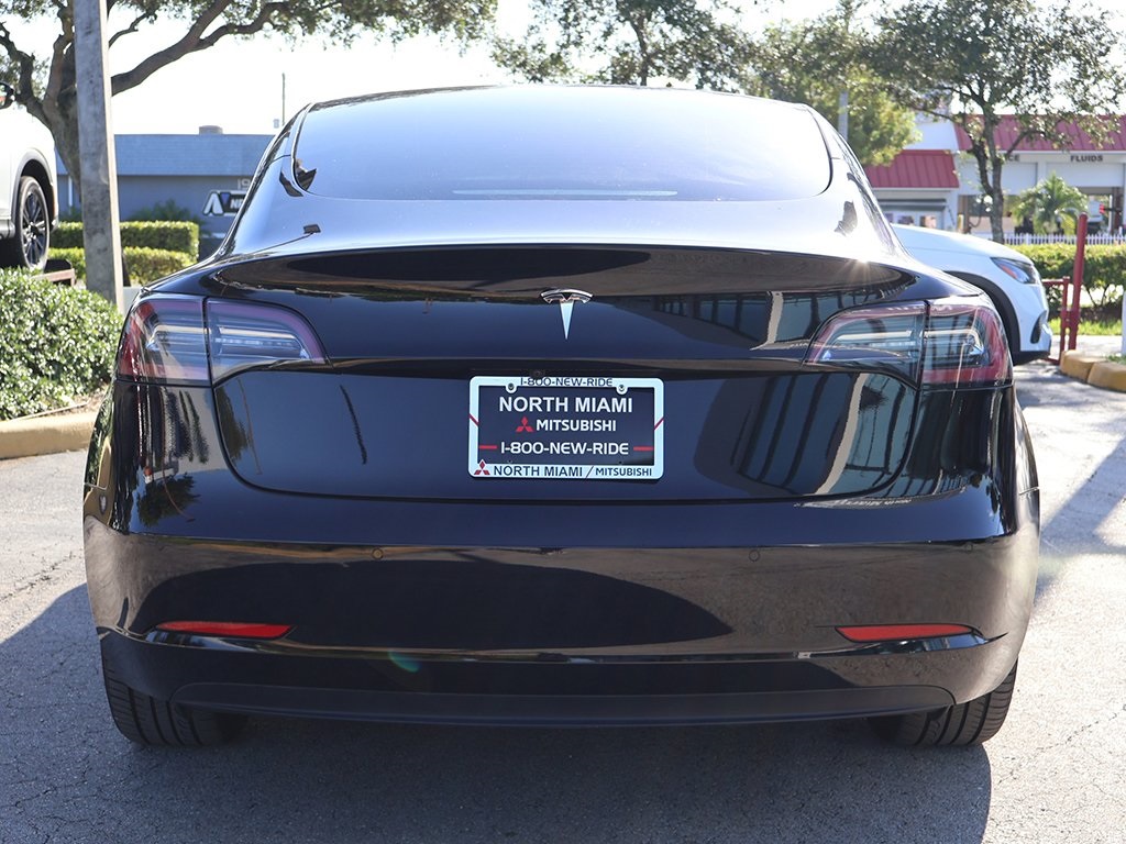 2022 Tesla Model 3 photo 9