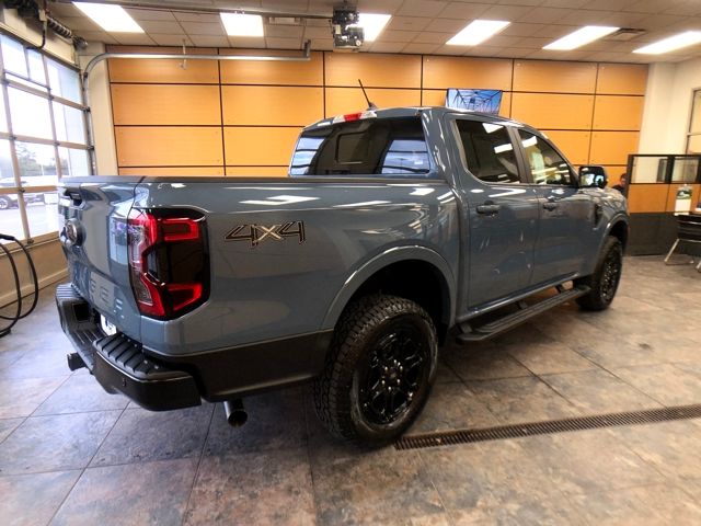 2025 Ford Ranger Lariat photo 3