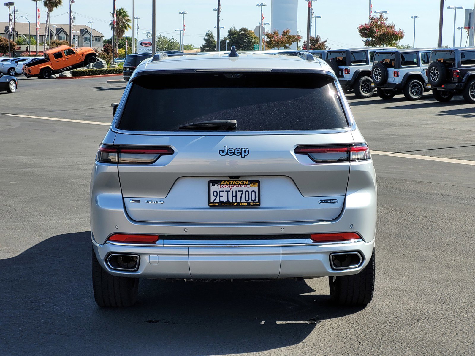 2023 Jeep Grand Cherokee Overland photo 5