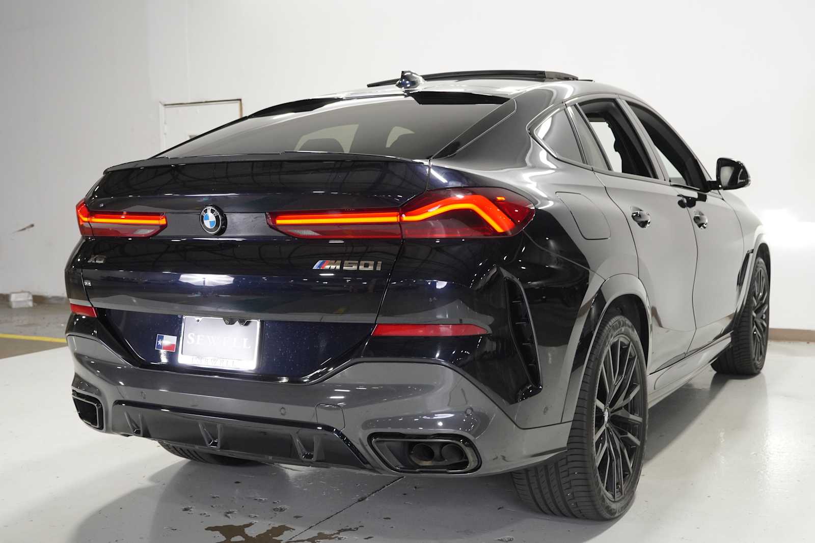 2021 Bmw X6 M50i photo 2