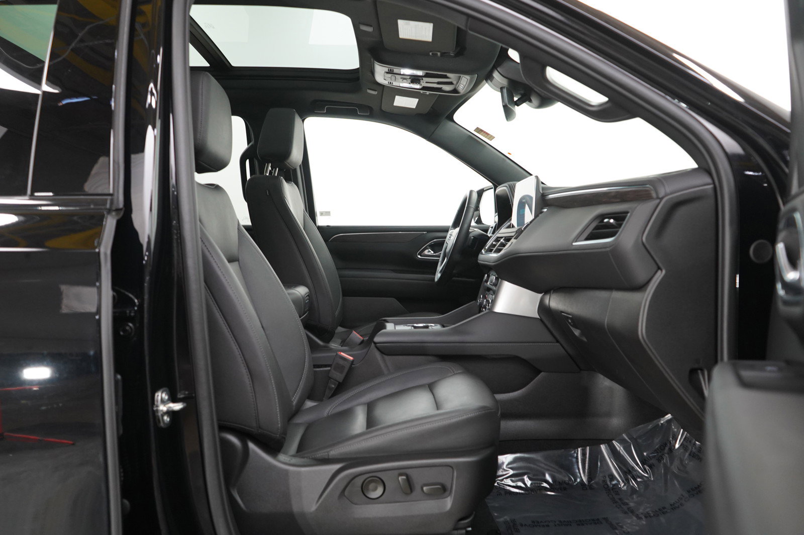 2024 Chevrolet Tahoe Z71 photo 10