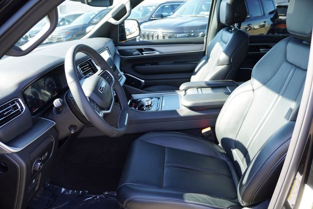 2025 Jeep Wagoneer Base photo 15