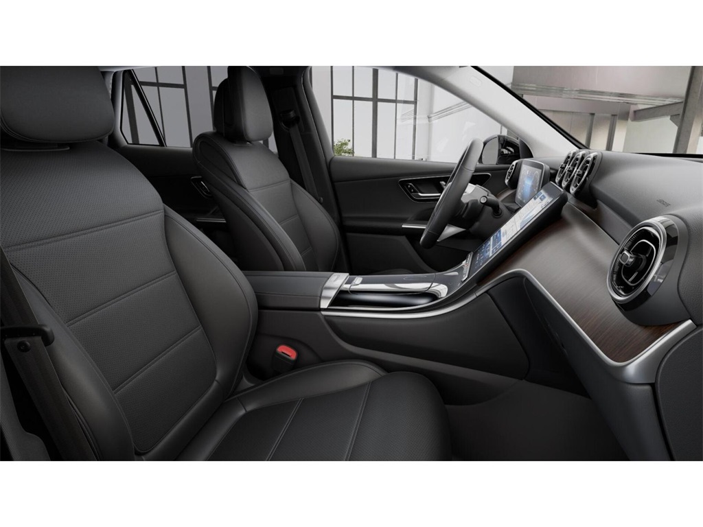 2025 Mercedes Benz GLC 350e 4MATIC photo 3