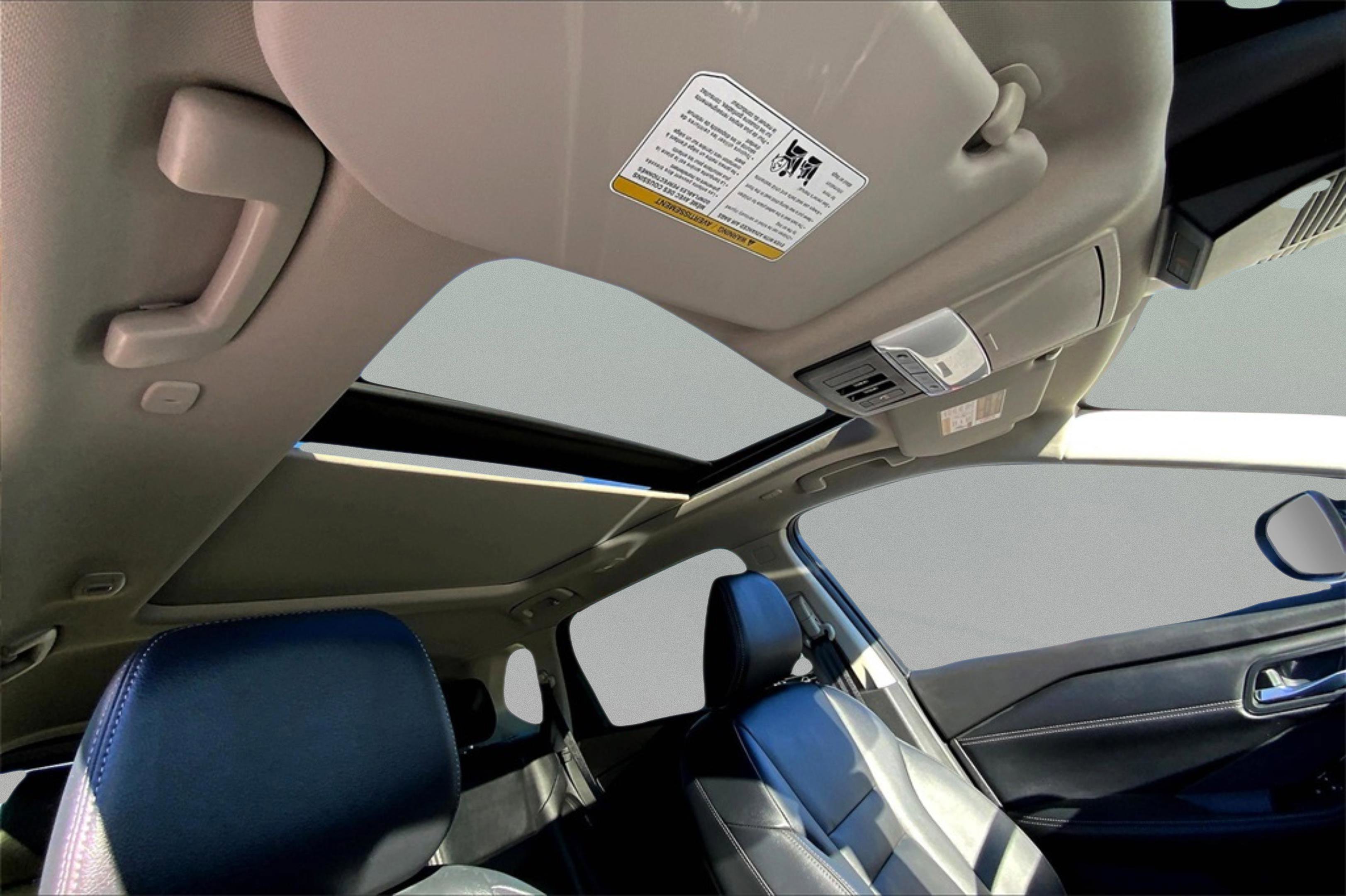 2025 Nissan Rogue SL photo 12