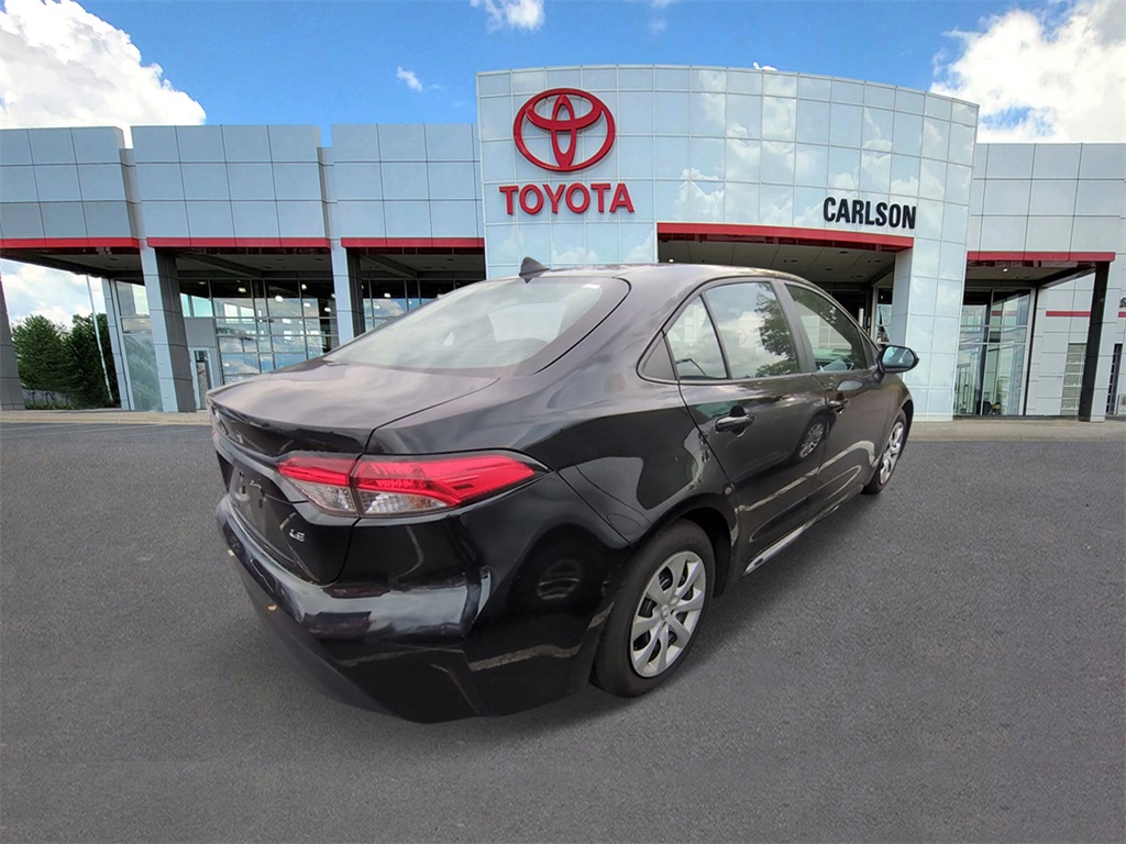 2024 Toyota Corolla LE photo 2