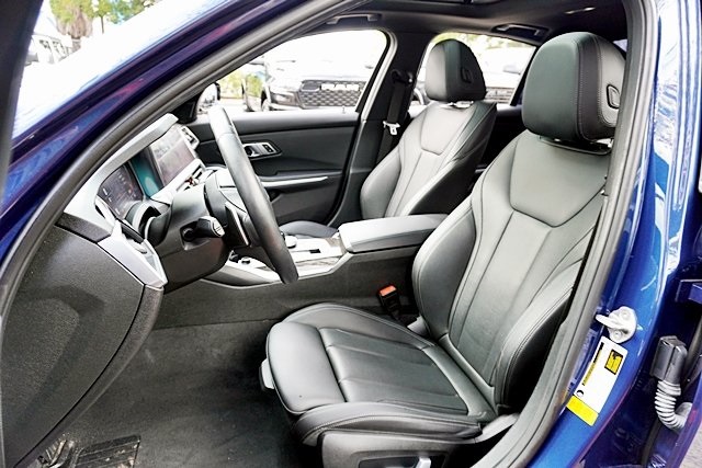 Used 2022 Blue BMW 330i image 14