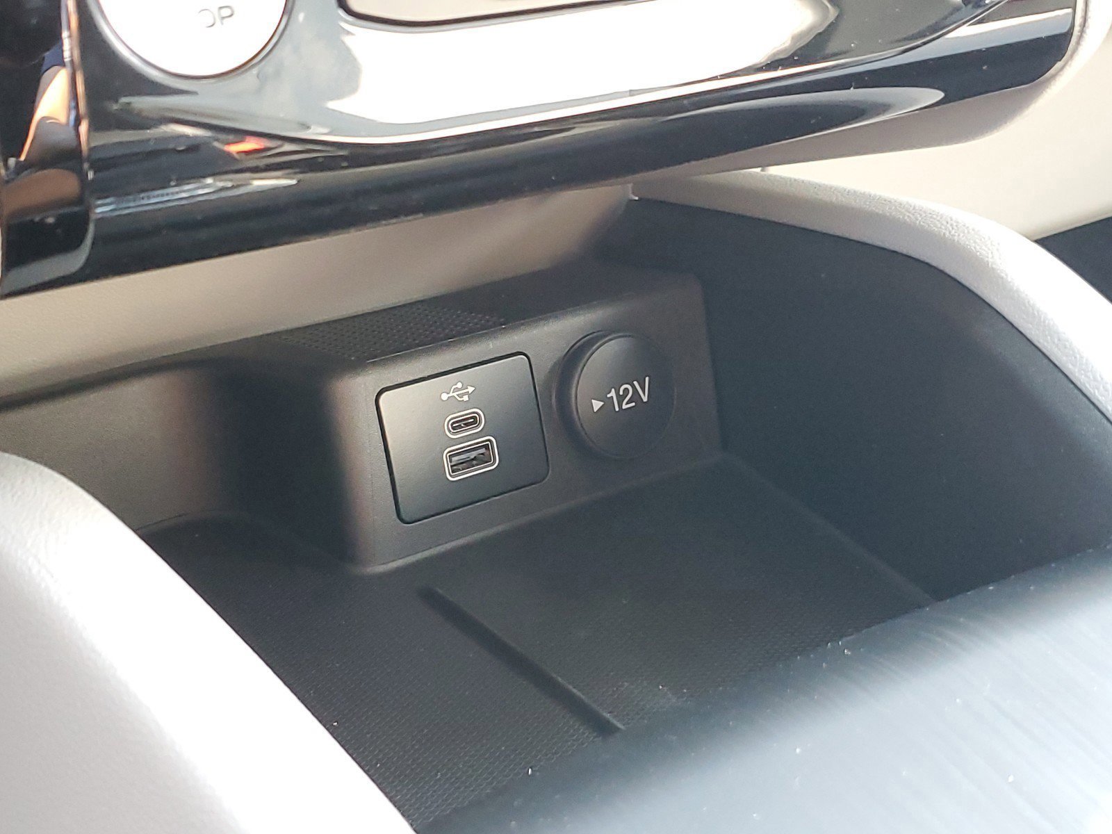 2024 Ford Escape Plug-In Hybrid photo 21