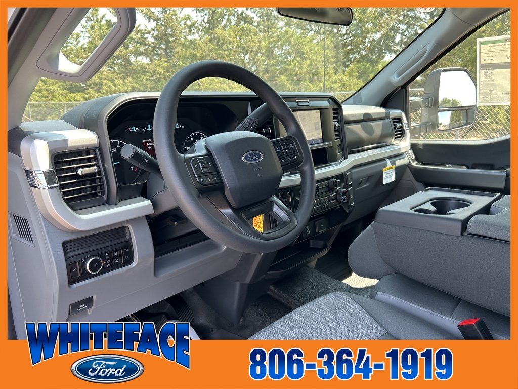 2025 Ford F-350 XLT photo 14