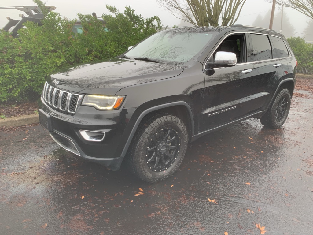 2017 Jeep Grand Cherokee Limited's photo