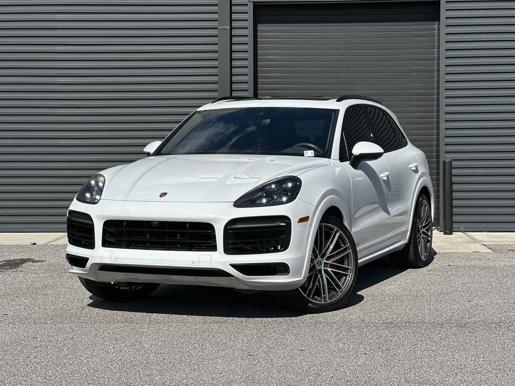2021 Porsche Cayenne GTS