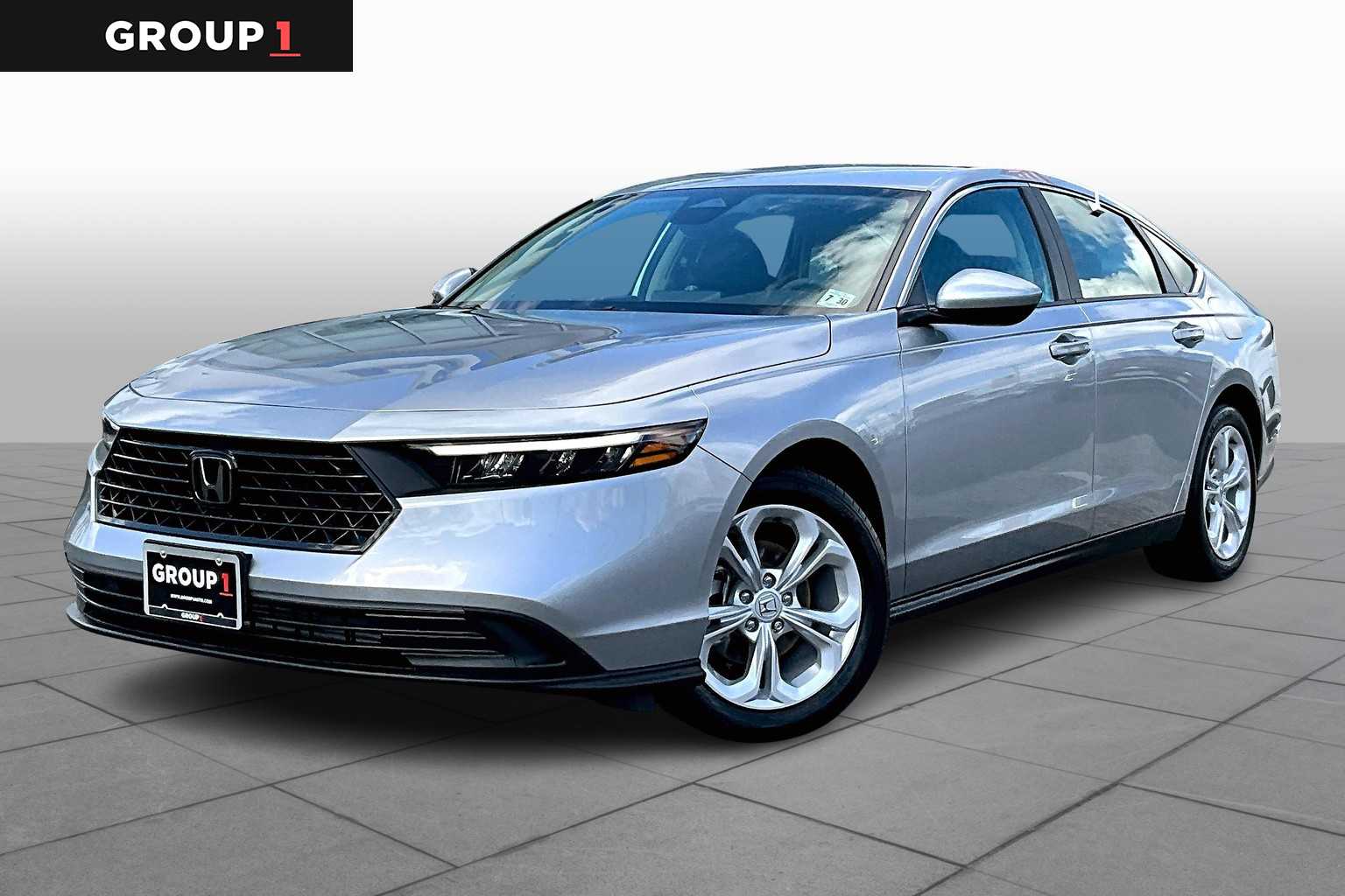 2025 Honda Accord LX's photo