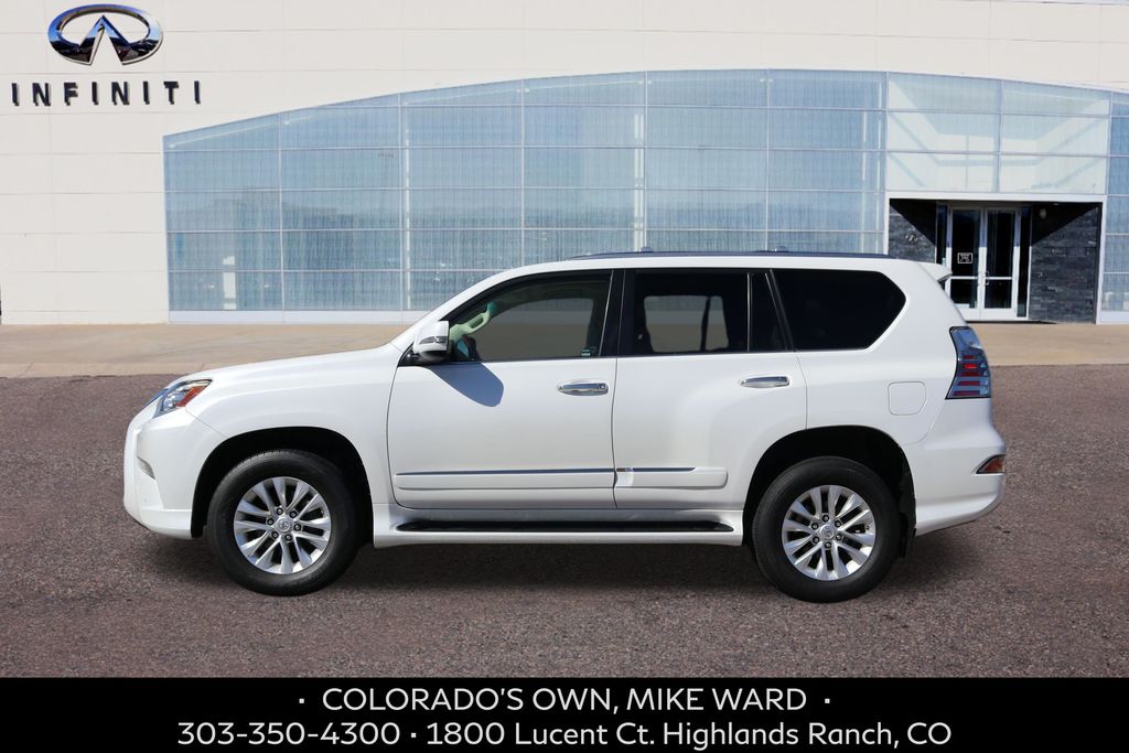 2017 Lexus GX 460 photo 2