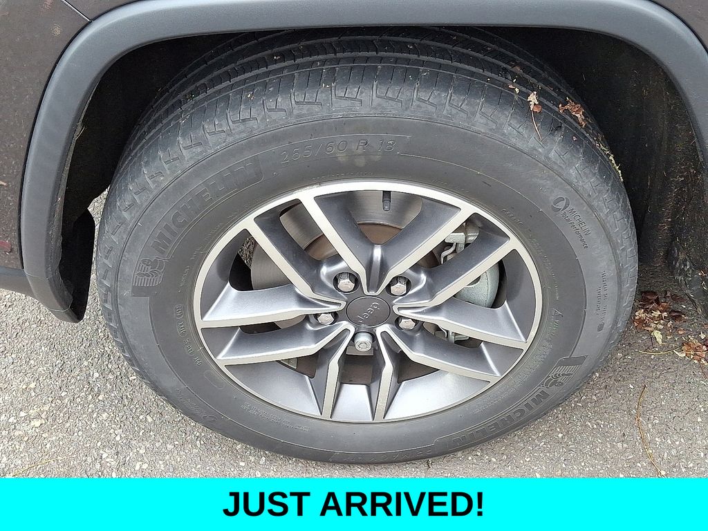 2021 Jeep Grand Cherokee Limited photo 4