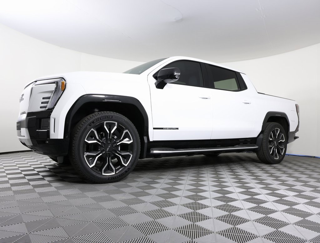 2025 GMC Sierra EV Denali's photo