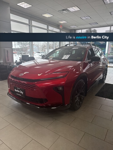 2025 Toyota Crown Signia Limited's photo