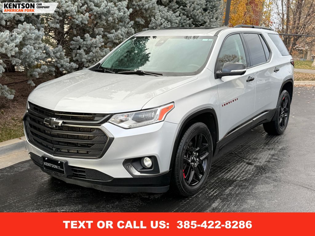 2021 Chevrolet Traverse Premier photo 3