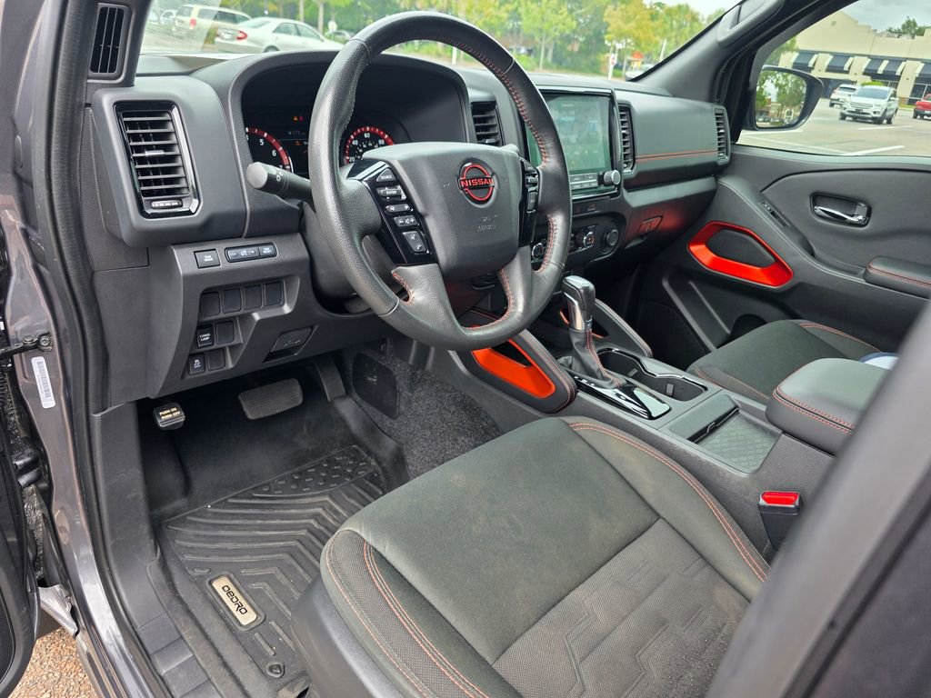 2024 Nissan Frontier PRO-X photo 11