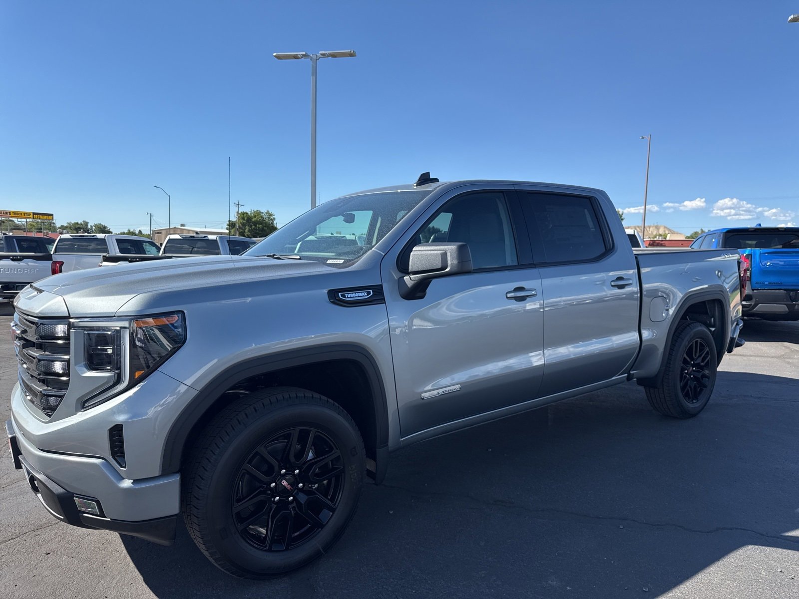 2026 Gmc Sierra 1500 Elevation photo 2
