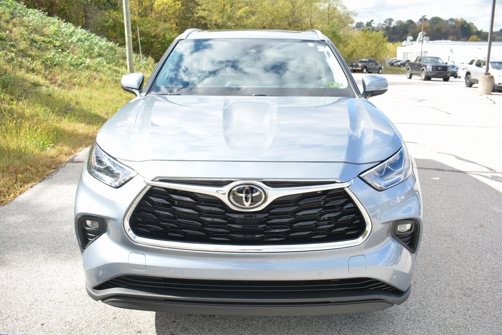 2023 Toyota Highlander Limited Platinum XLE XSE photo 2