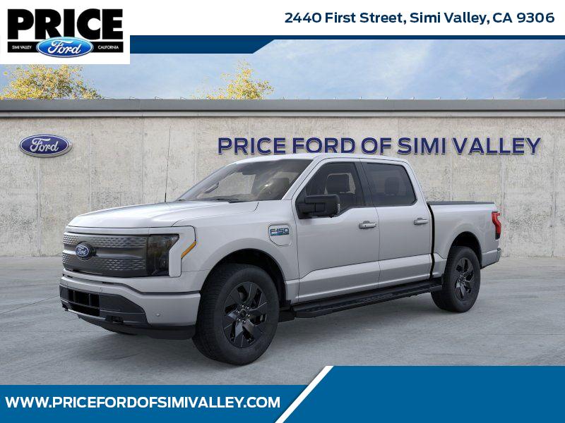 2025 Ford F-150 Lightning Flash's photo