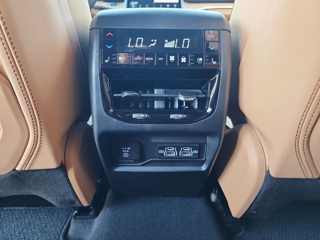 2024 Jeep Grand Cherokee Summit Reserve photo 22