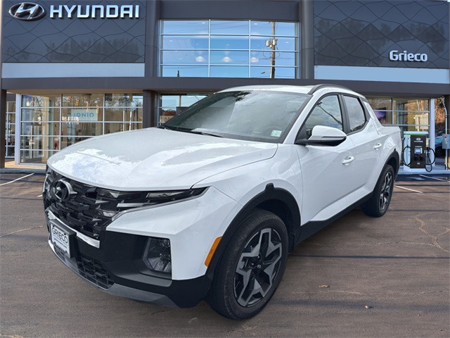 2024 Hyundai Santa Cruz Limited photo 2