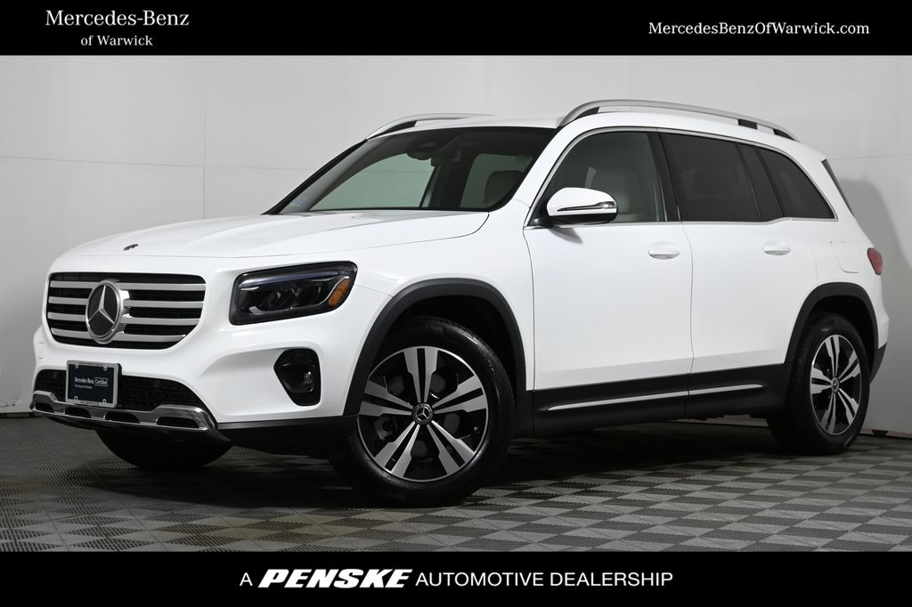 2025 Mercedes-Benz GLB Base's photo