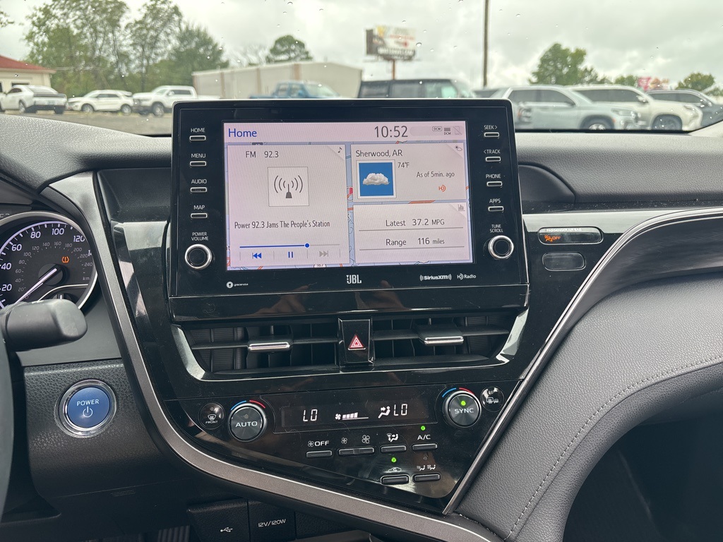 2023 Toyota Camry Hybrid XLE photo 14