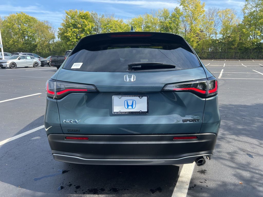 2025 Honda HR-V Sport photo 4