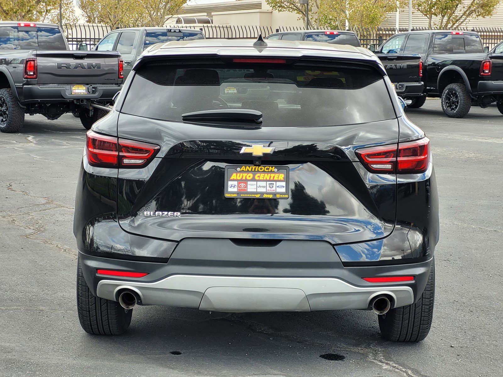 2023 Chevrolet Blazer 2LT photo 2