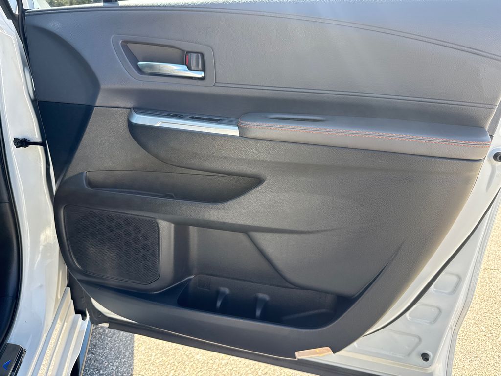 2023 Toyota Sienna XSE photo 14