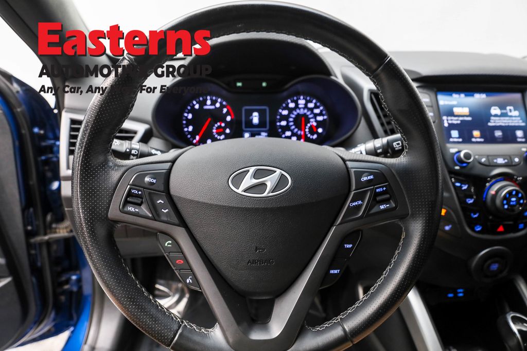 2017 Hyundai Veloster Turbo photo 8