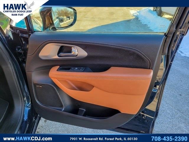 2025 CHRYSLER PACIFICA - Image 33