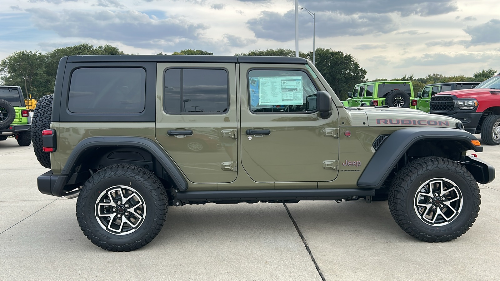 2025 Jeep Wrangler Rubicon photo 2