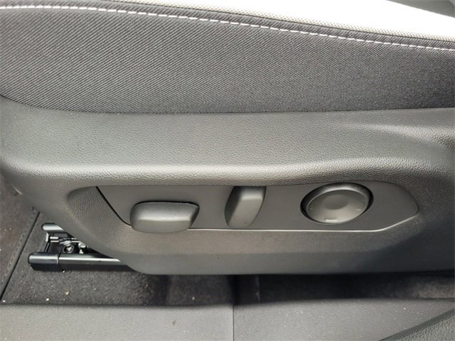2025 Buick Envision Sport Touring photo 4