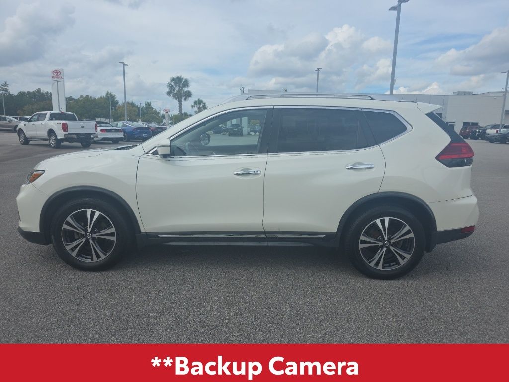 2017 Nissan Rogue SL photo 2