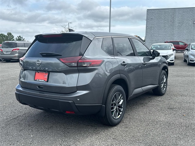 2026 Nissan Rogue S photo 4
