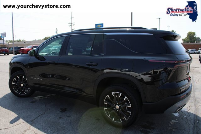 2026 Chevrolet Traverse photo 2