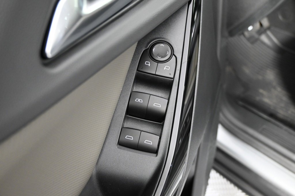 2026 Chevrolet Equinox LT photo 16