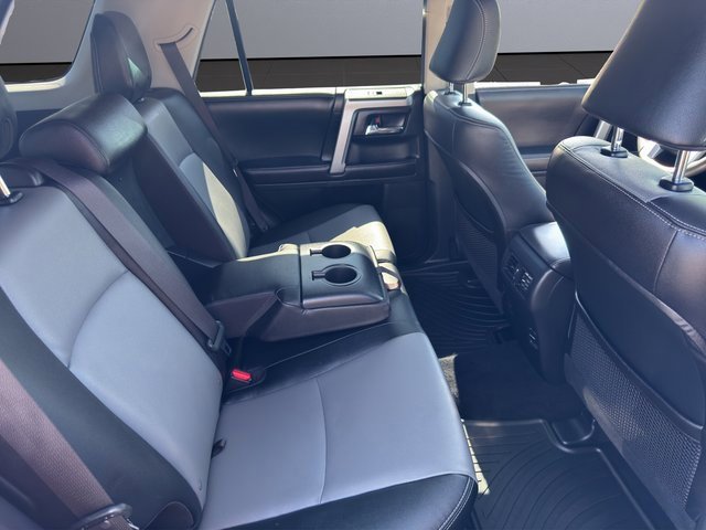 2016 Toyota 4Runner Limited photo 19