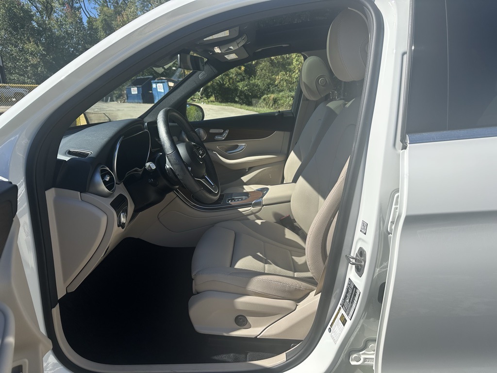 2021 Mercedes Benz GLC 300 4MATIC photo 11