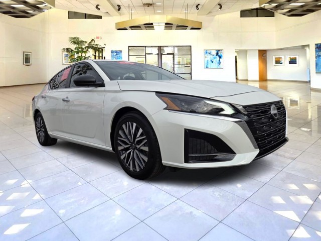 2024 Nissan Altima SV