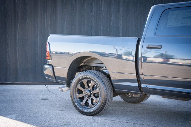 2025 Ram 2500 Big Horn photo 6